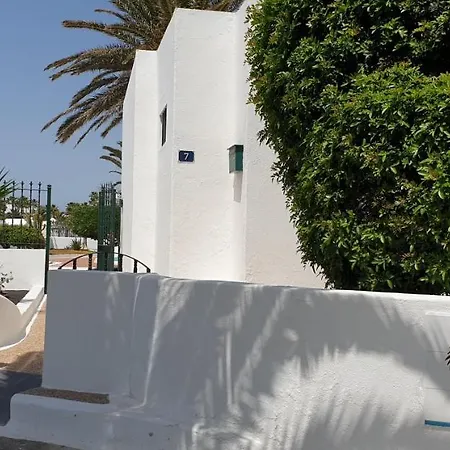 Doble Uve 公寓式酒店 蒂亚斯