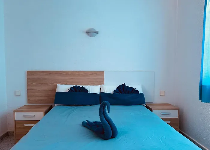 Ξενοδοχείο με διαμερίσματα Doble Uve *