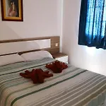 Doble Uve Apart-hotel *